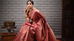 best Banarasi saree shop in Varanasi