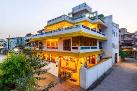 best hostel in Varanasi for students